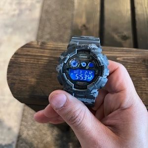 New with tag G-SHOCK GD-120CM-8DR
